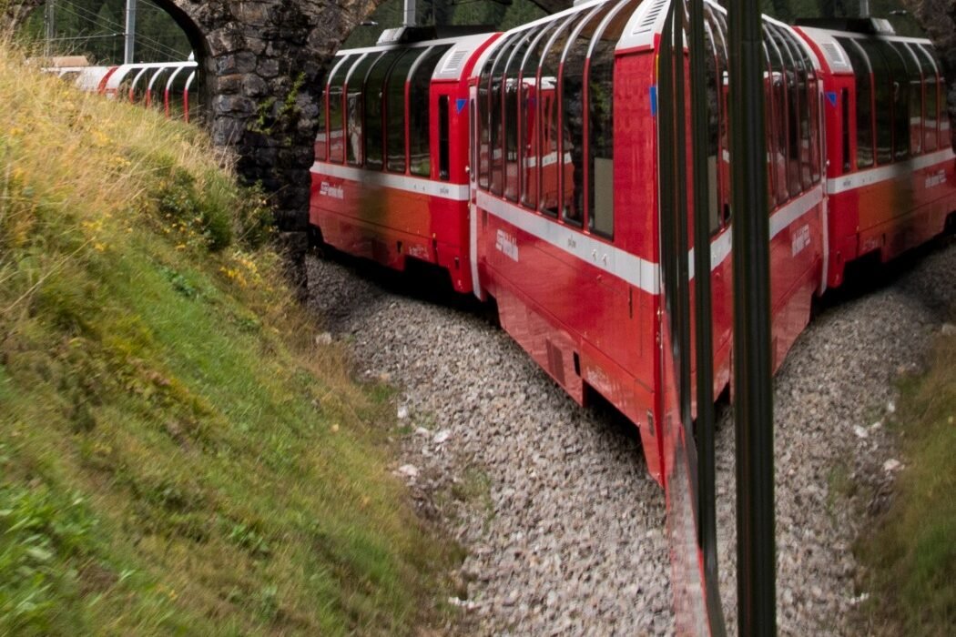 Mirrorred Train